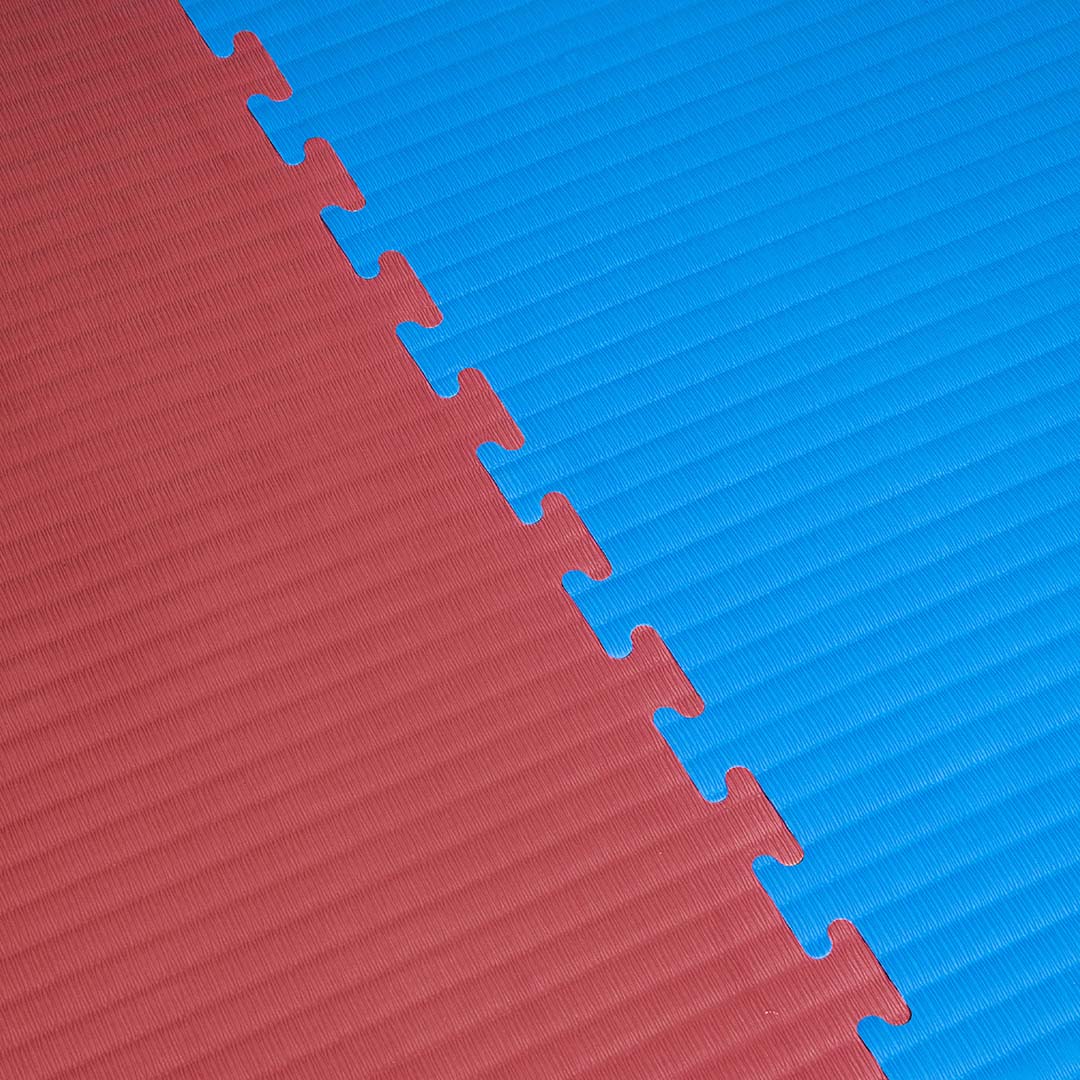 40mm EVA Tatami Jigsaw Mat – Blue/Red - Image 5